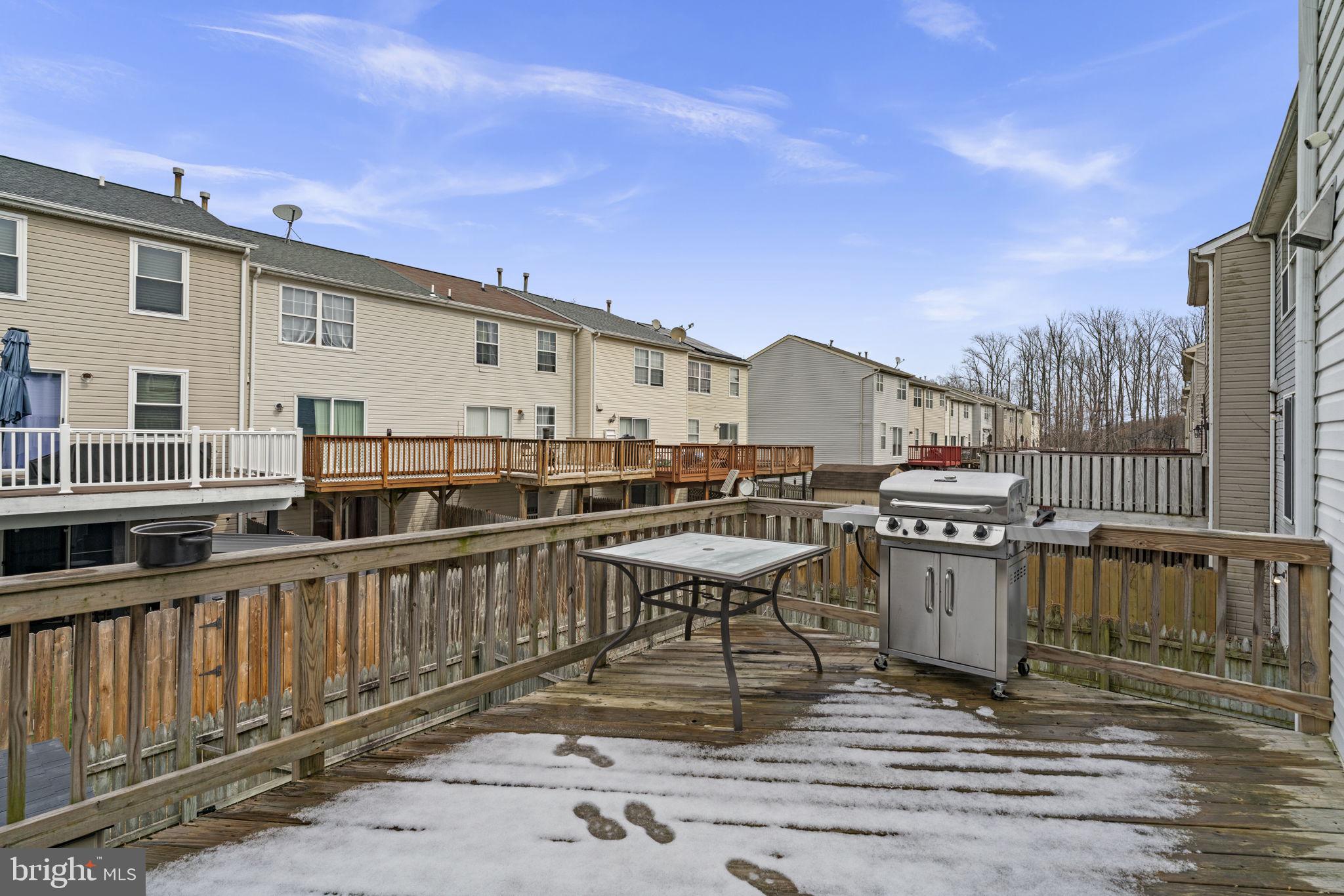 CARROLLWOOD MANOR - Residential