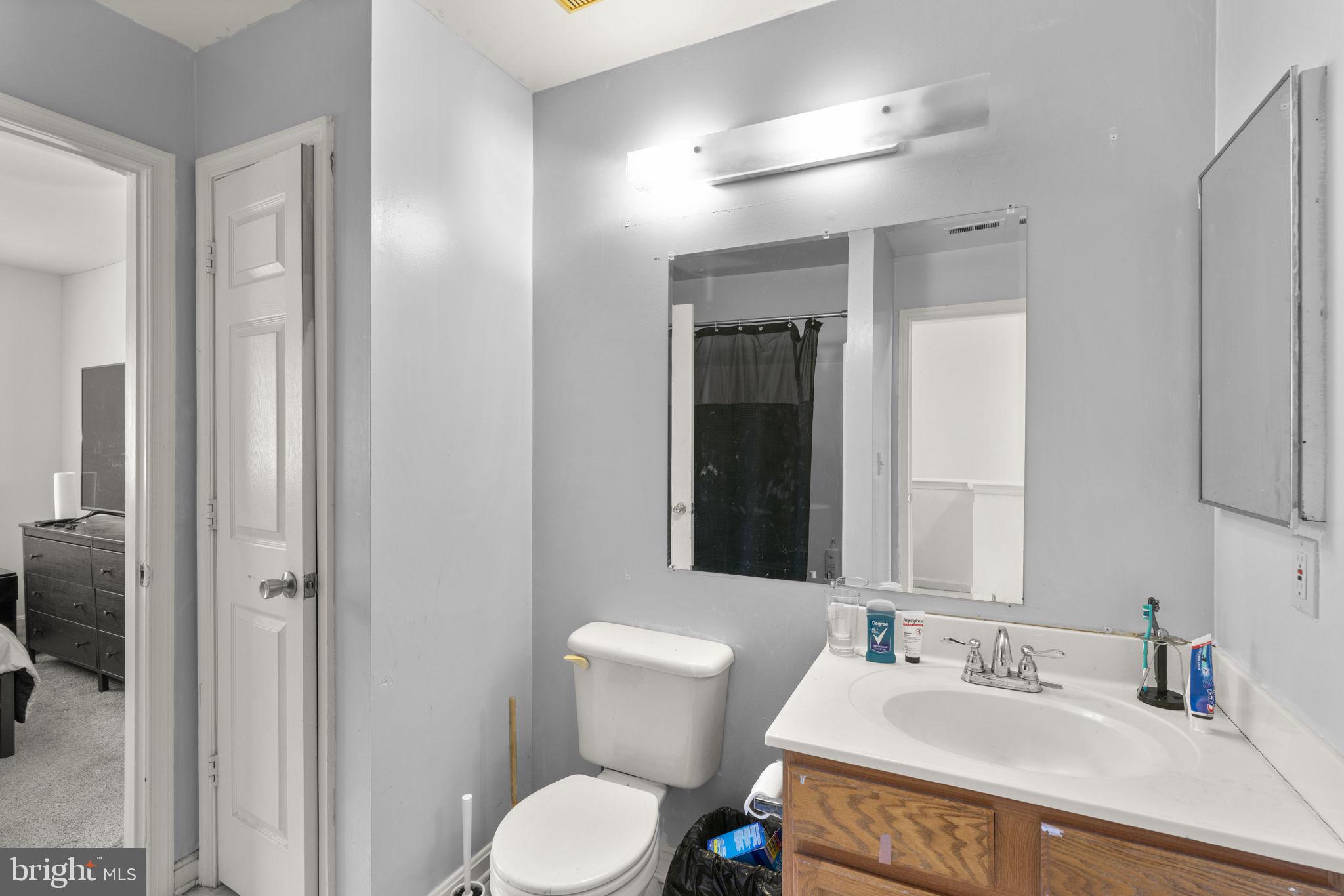 CARROLLWOOD MANOR - Residential