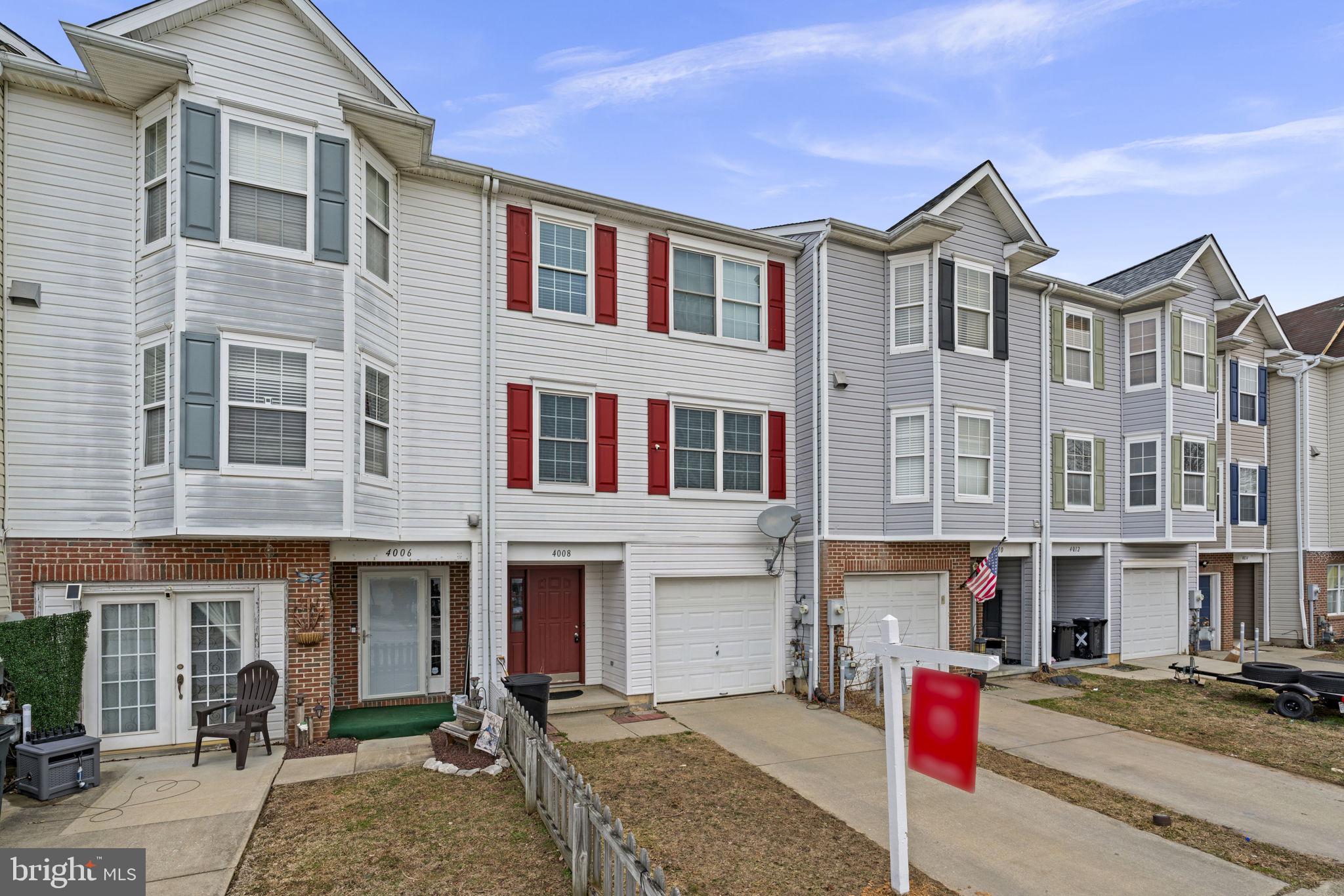 CARROLLWOOD MANOR - Residential