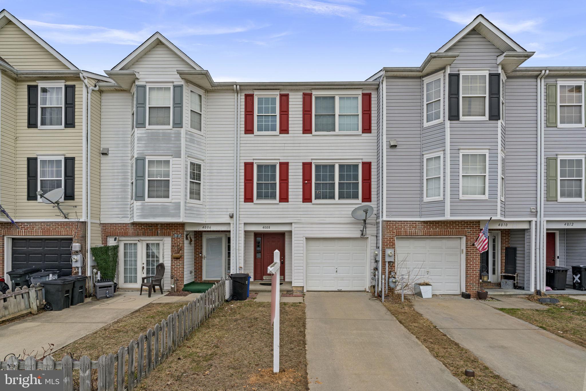 CARROLLWOOD MANOR - Residential