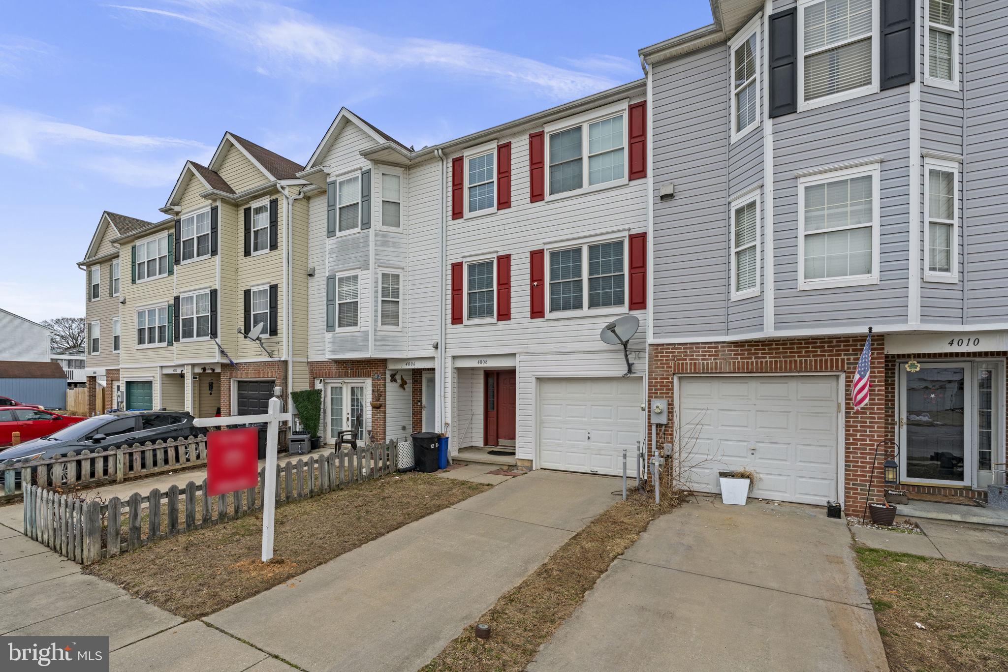 CARROLLWOOD MANOR - Residential