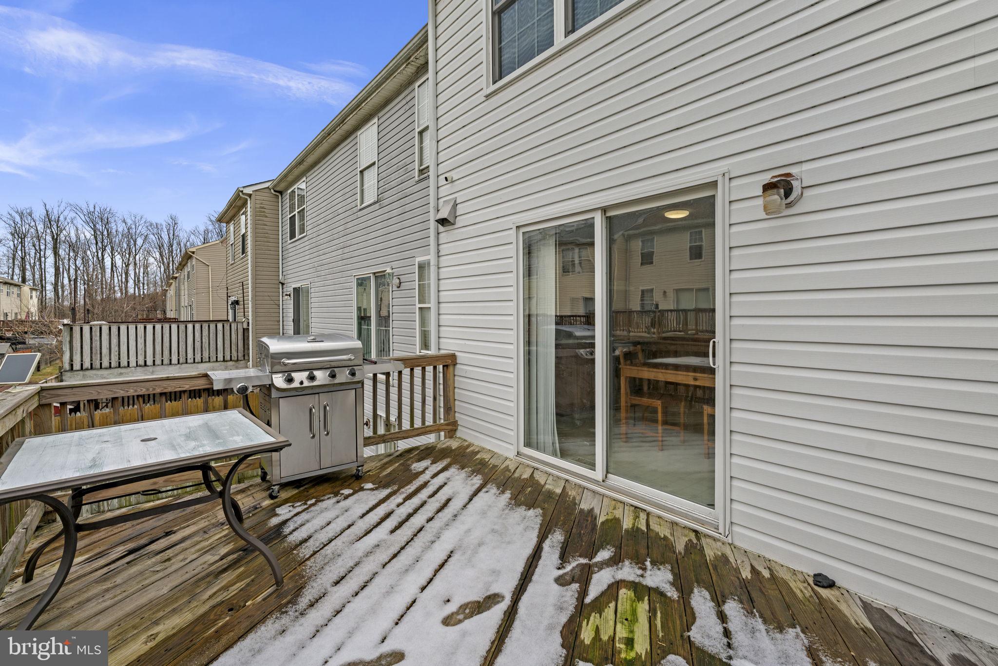 CARROLLWOOD MANOR - Residential