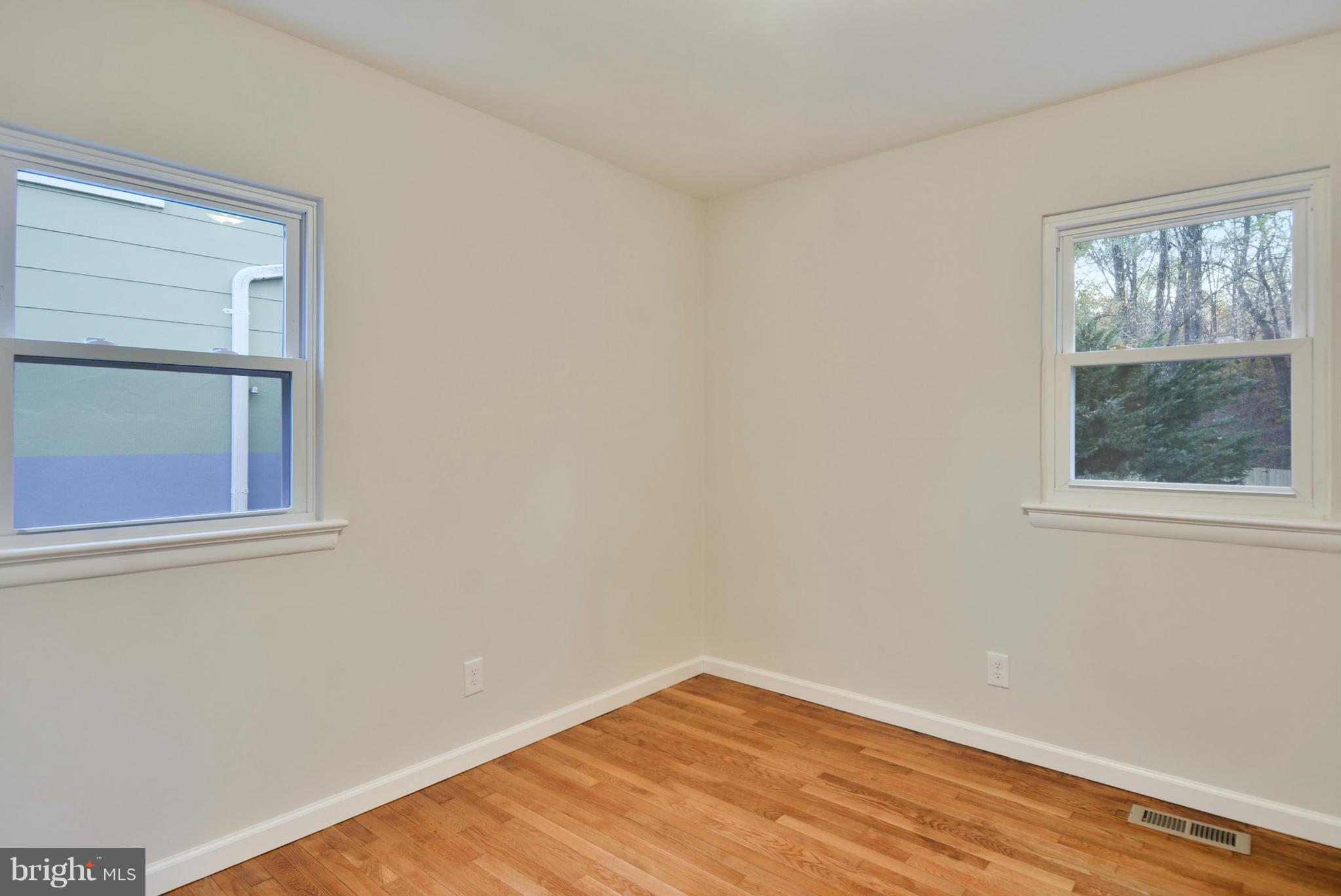 HOLLYWOOD PARK - Residential