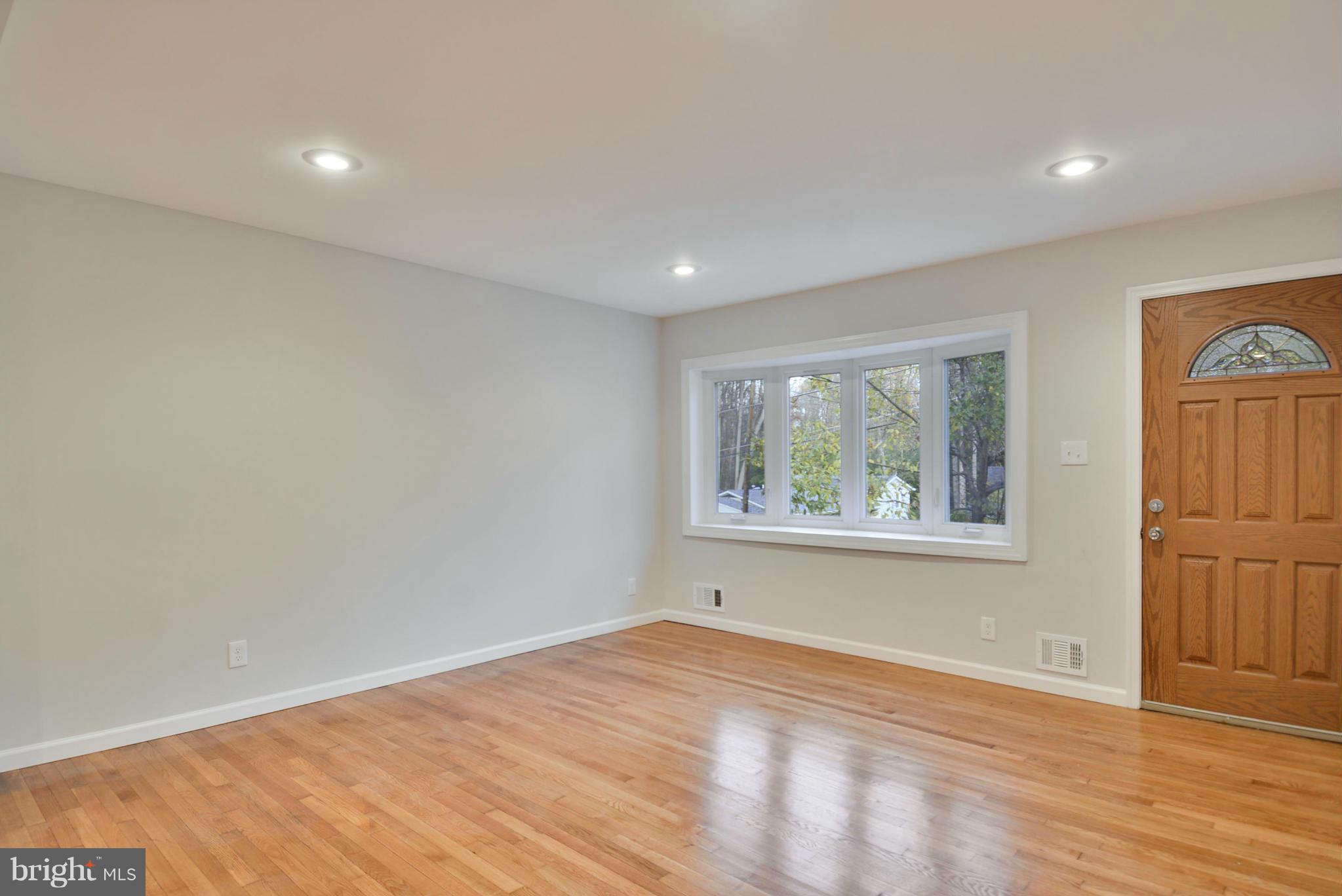 HOLLYWOOD PARK - Residential