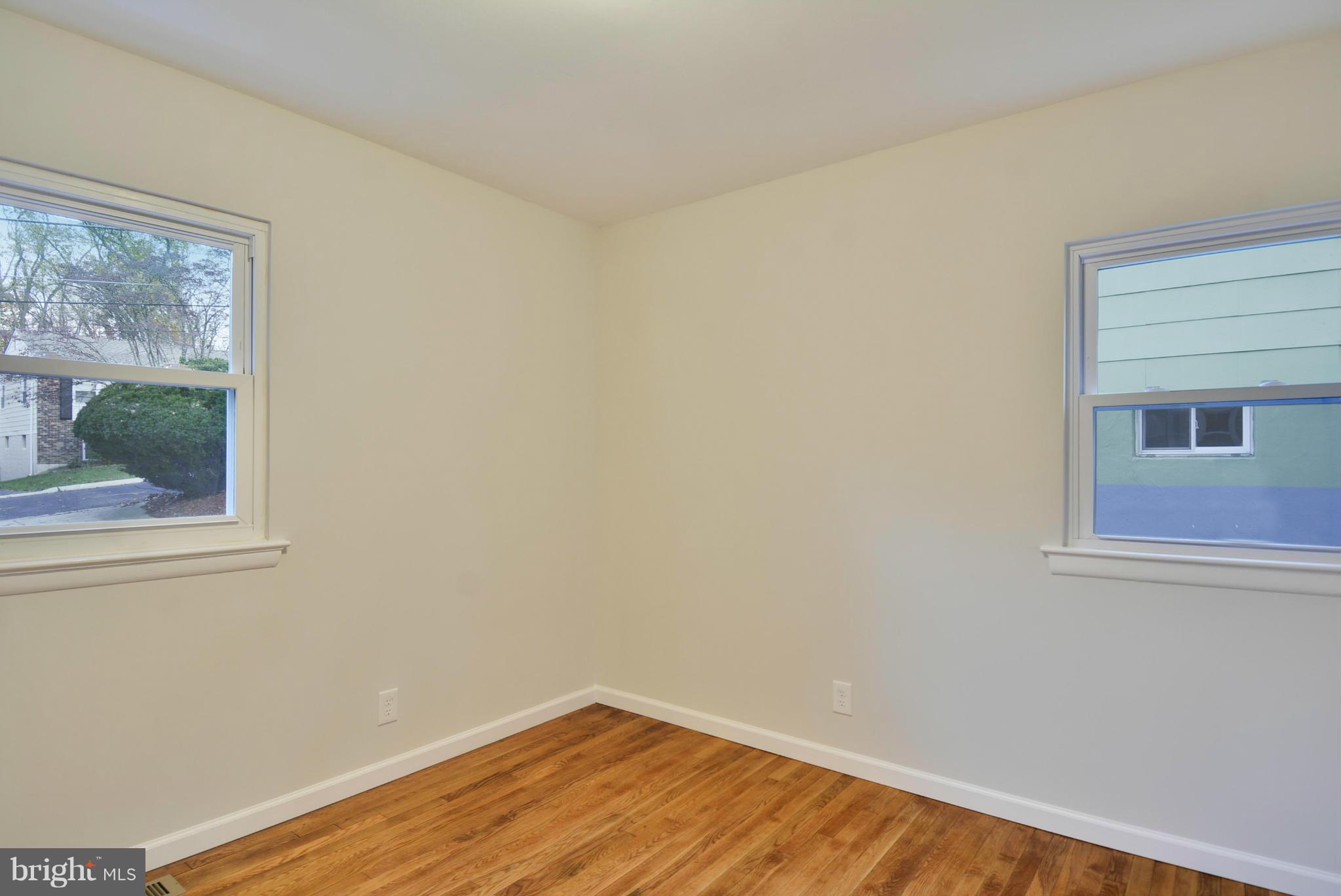 HOLLYWOOD PARK - Residential