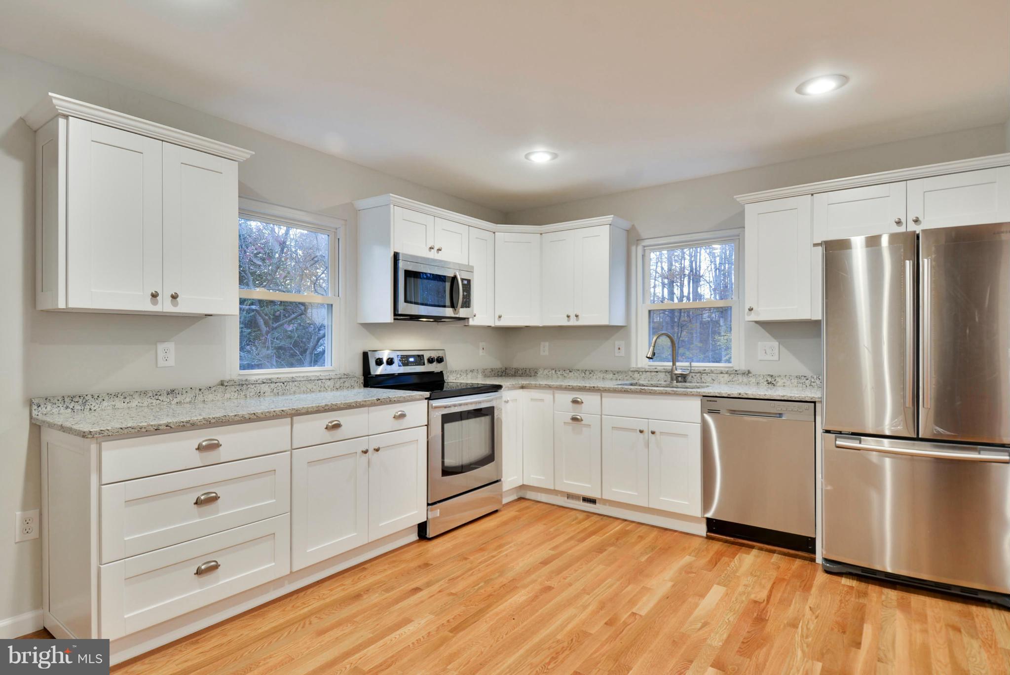 HOLLYWOOD PARK - Residential