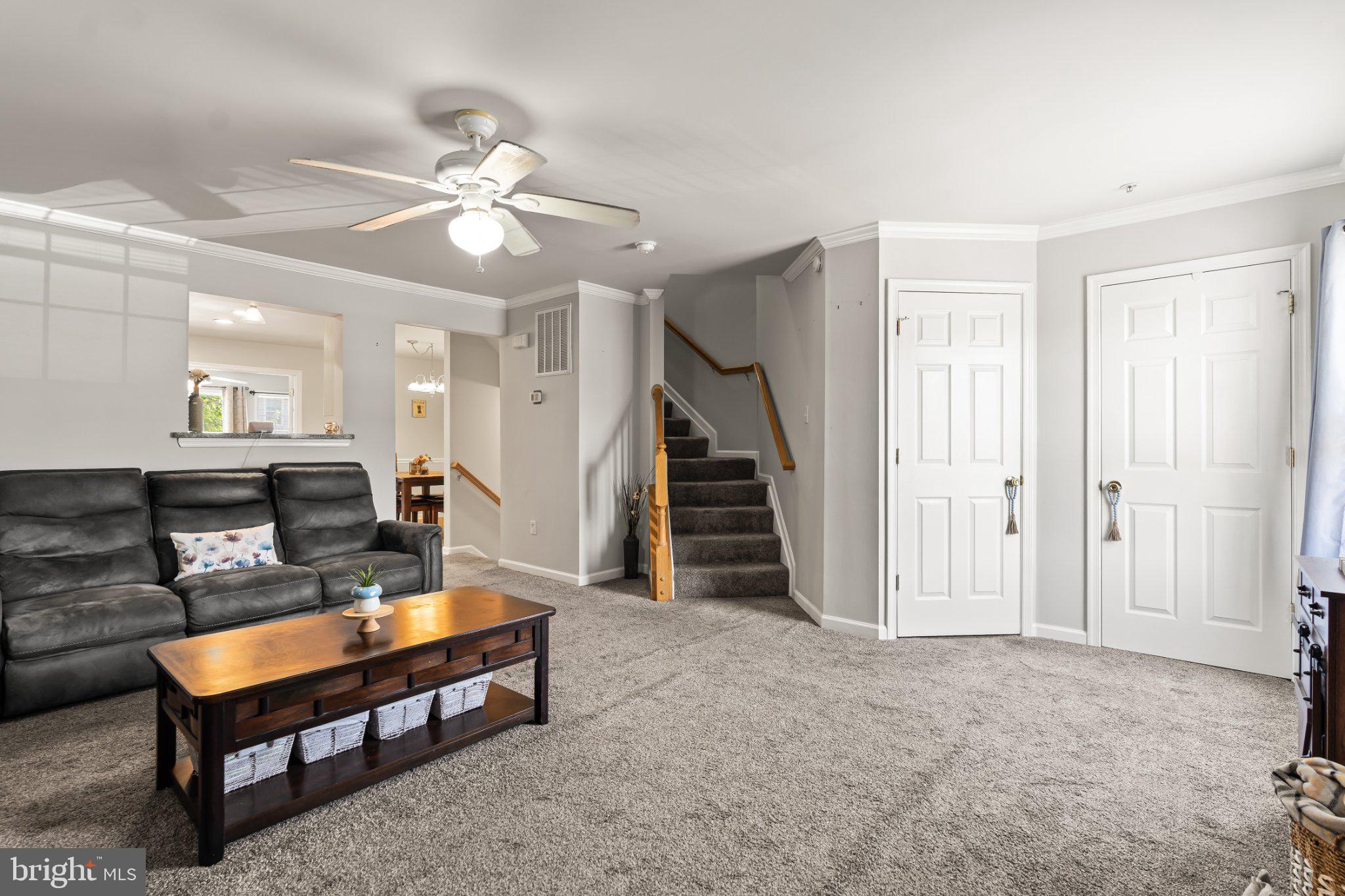 WHISPERING RIDGE - Residential