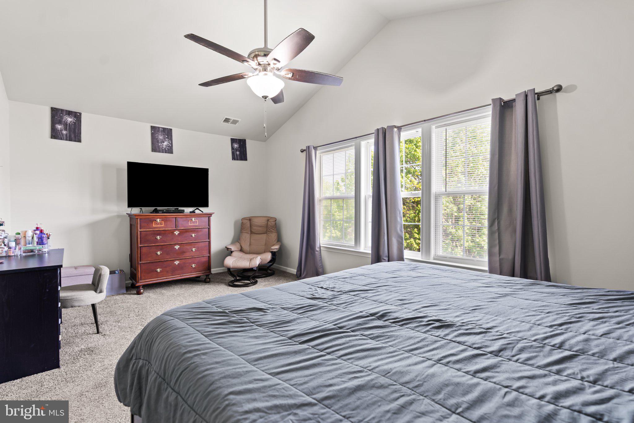 WHISPERING RIDGE - Residential