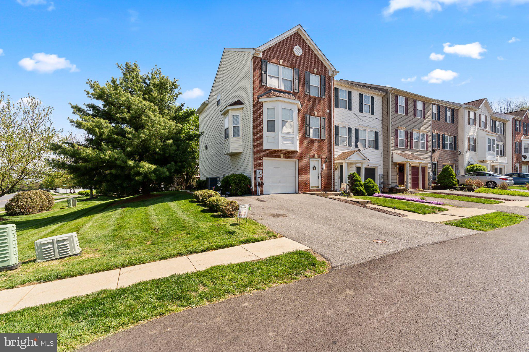 WHISPERING RIDGE - Residential