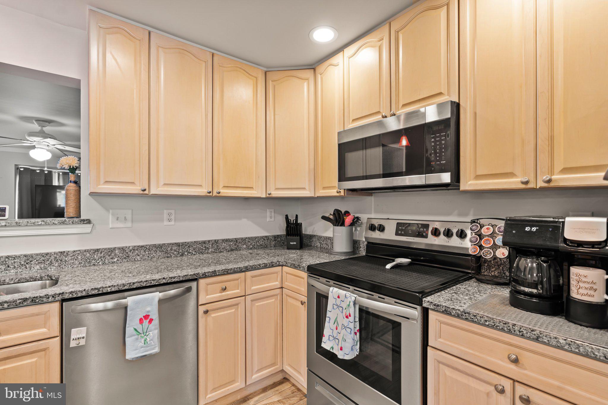 WHISPERING RIDGE - Residential