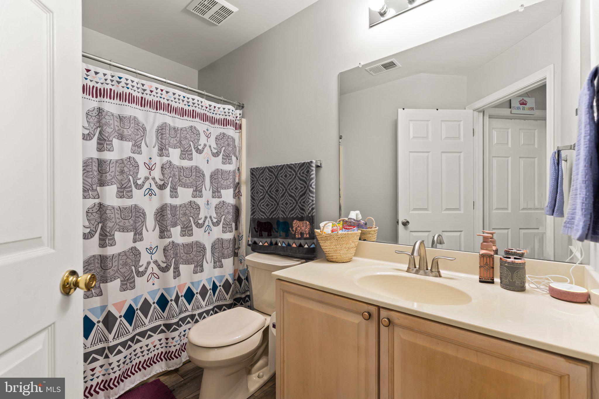 WHISPERING RIDGE - Residential