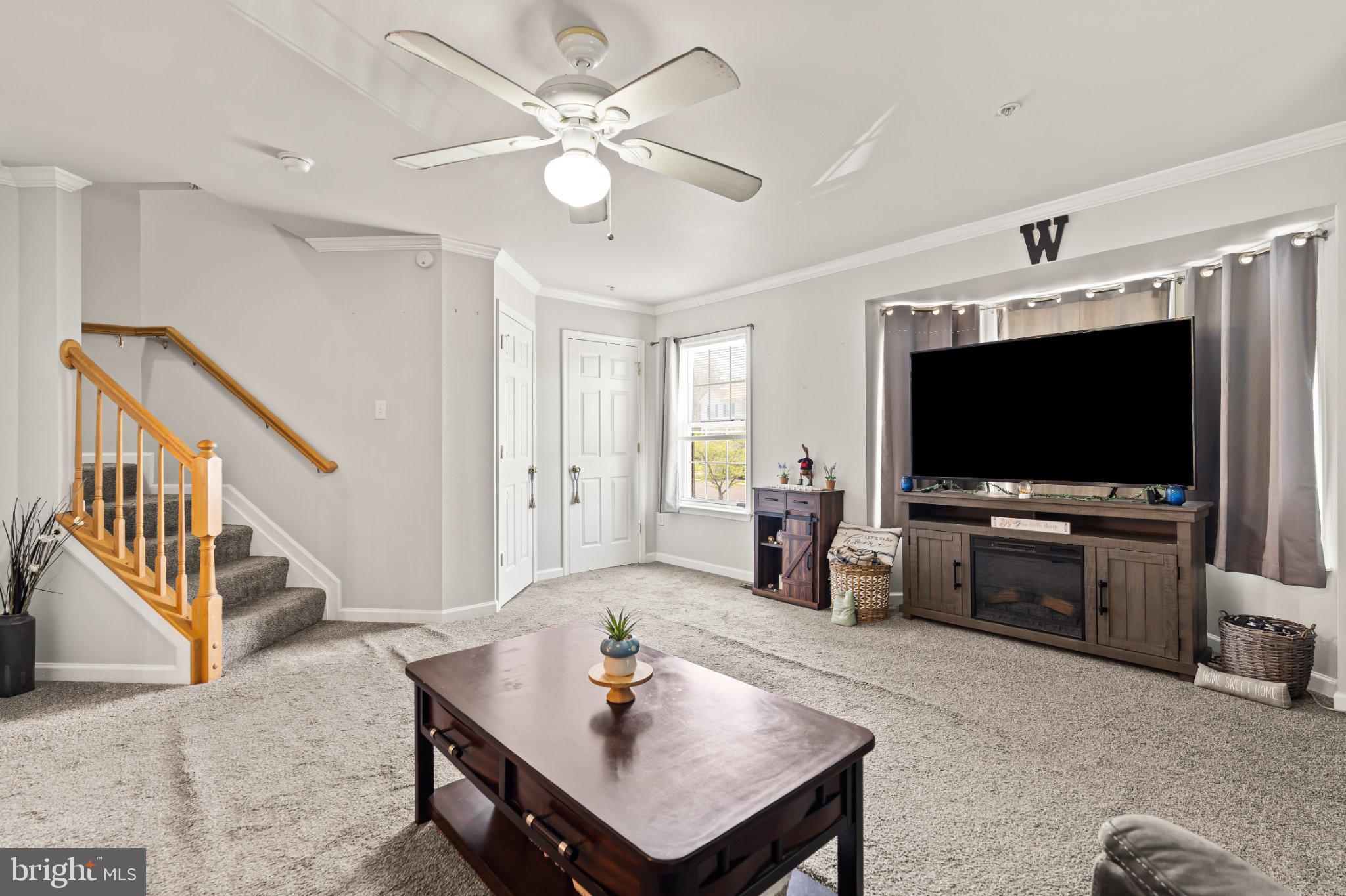 WHISPERING RIDGE - Residential