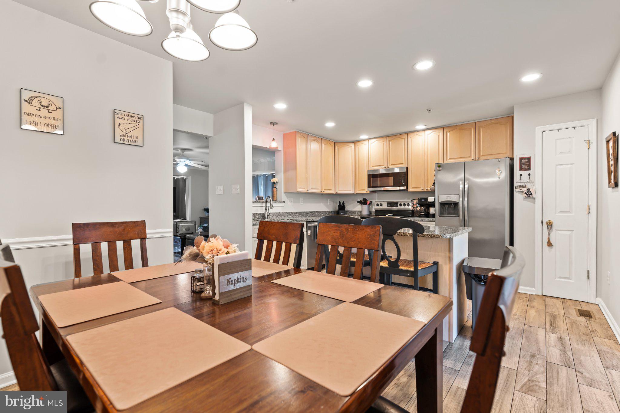 WHISPERING RIDGE - Residential