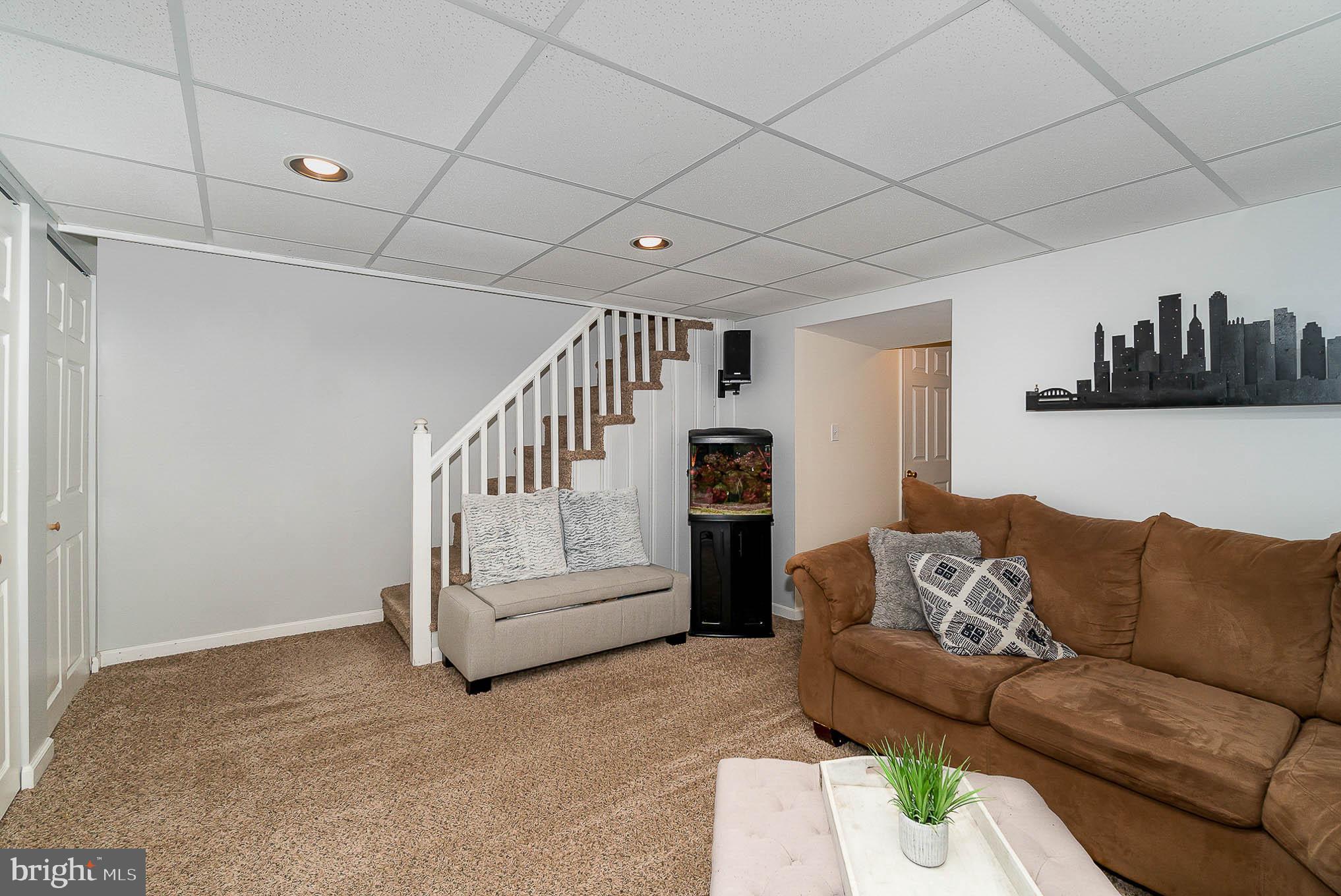 KNETTISHALL - Residential