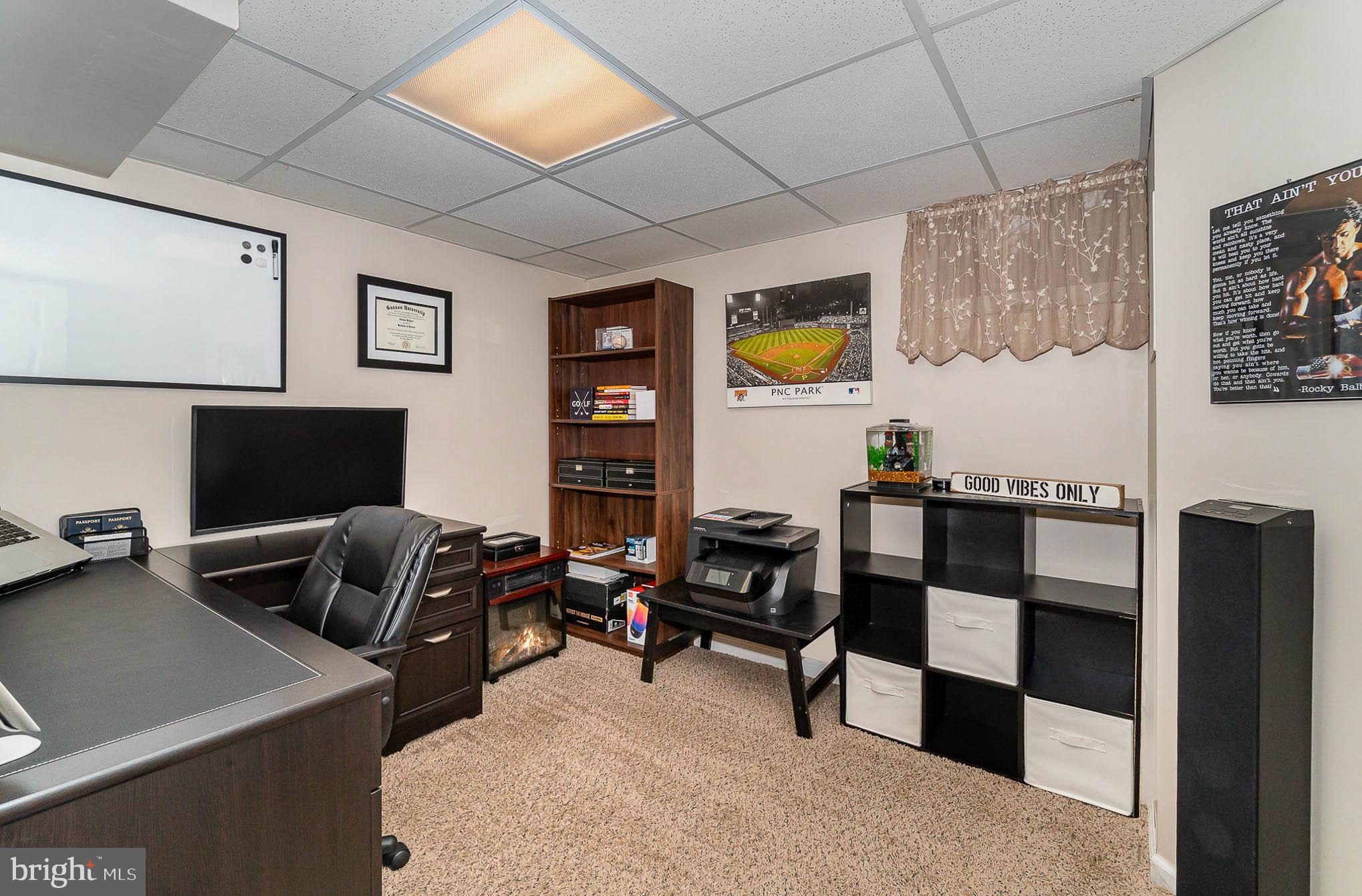 KNETTISHALL - Residential