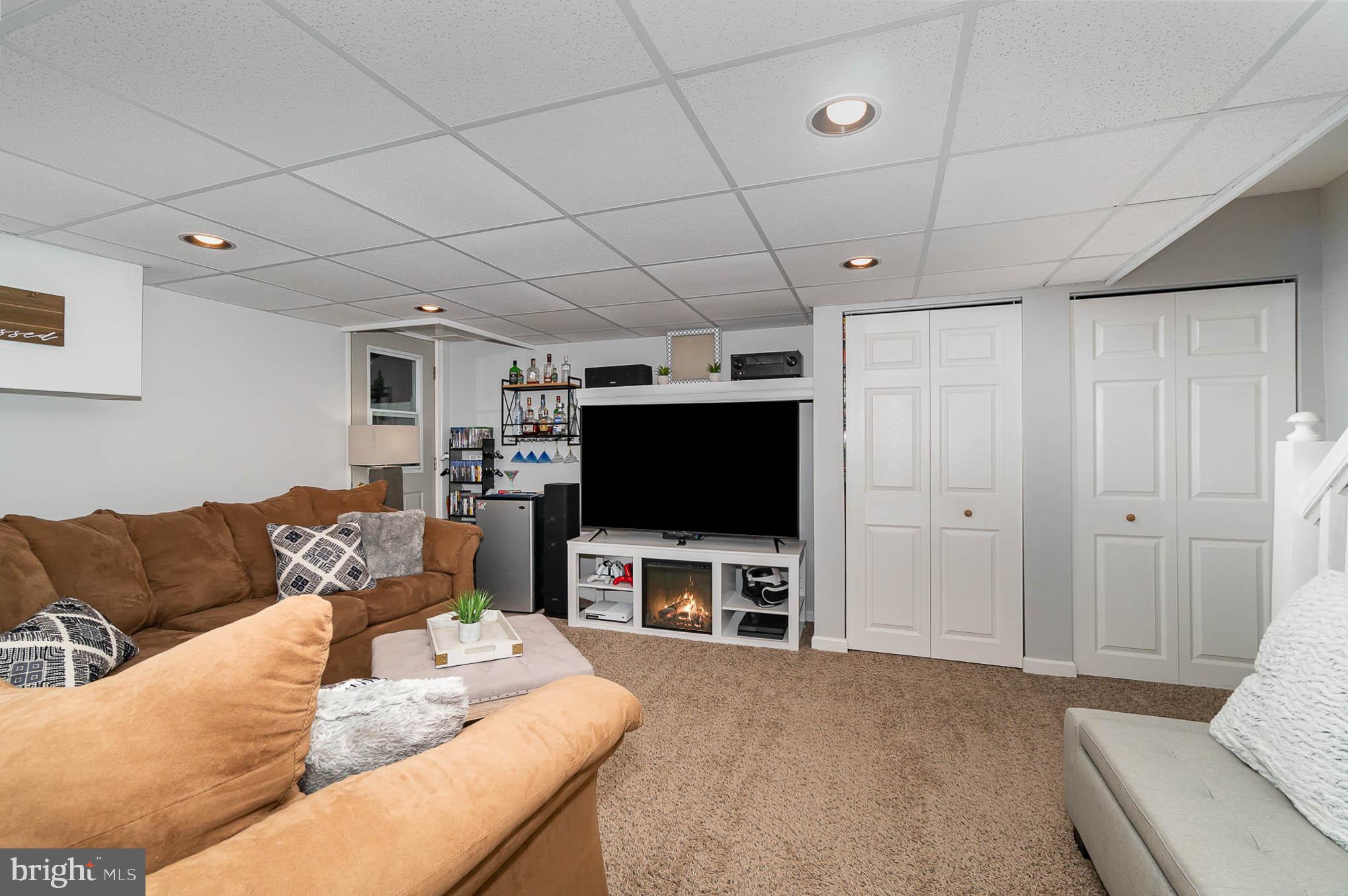 KNETTISHALL - Residential