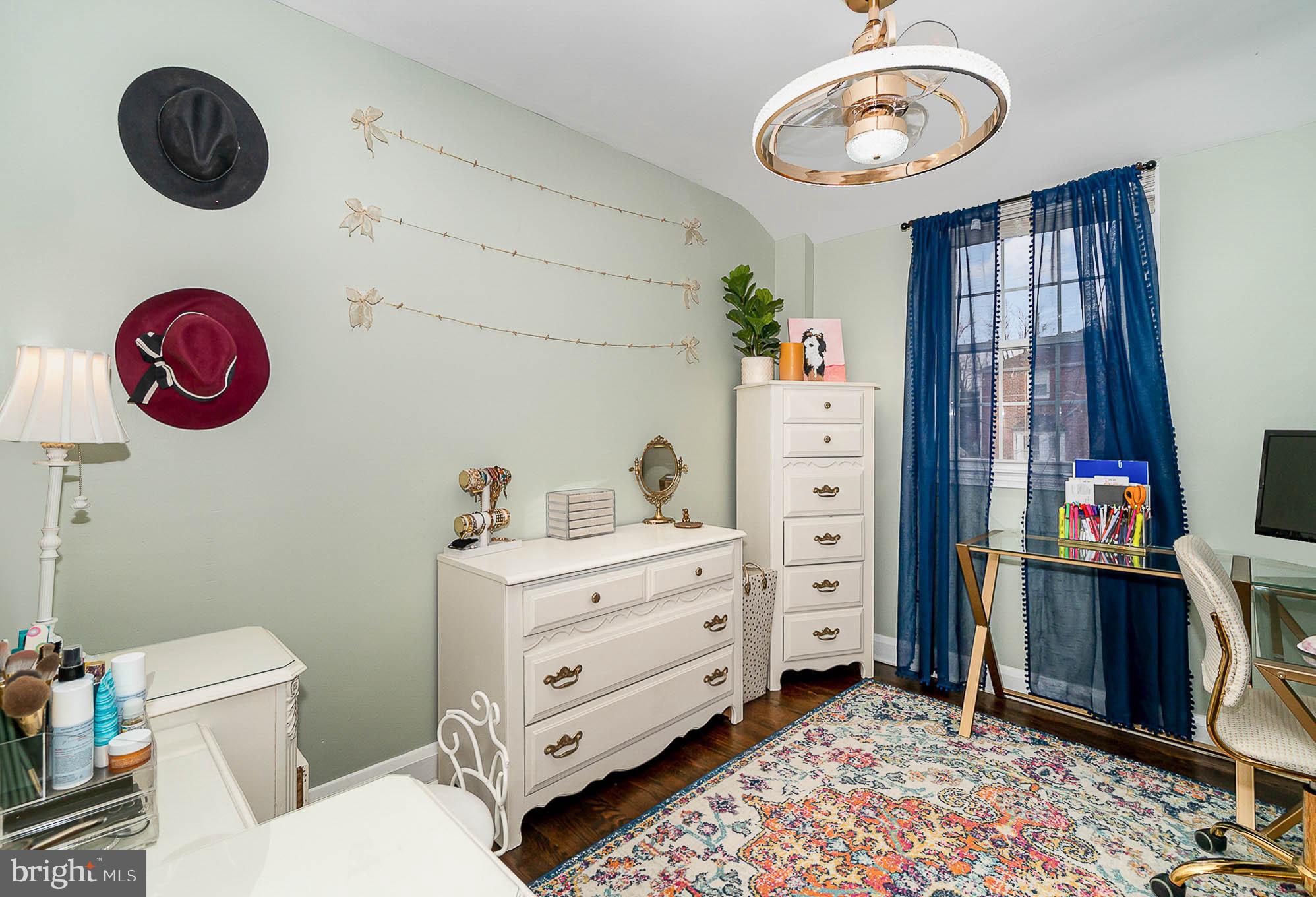 KNETTISHALL - Residential