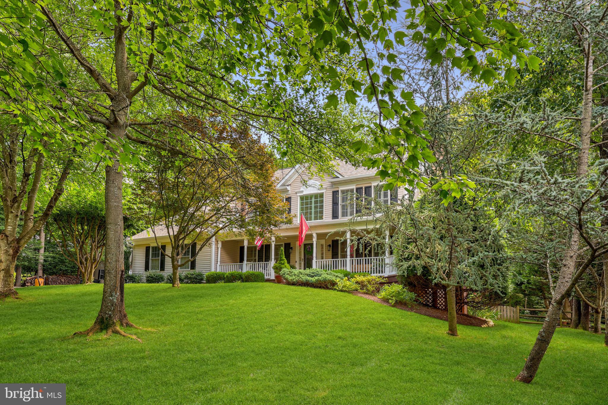 6843 LOCHMERE DRIVE