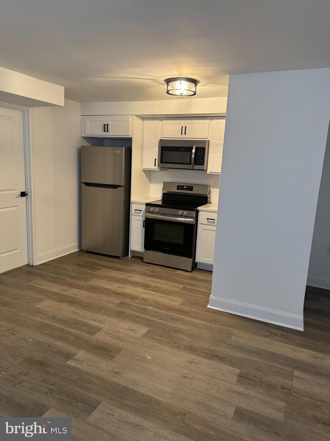 WILLOW GROVE - Residential Lease