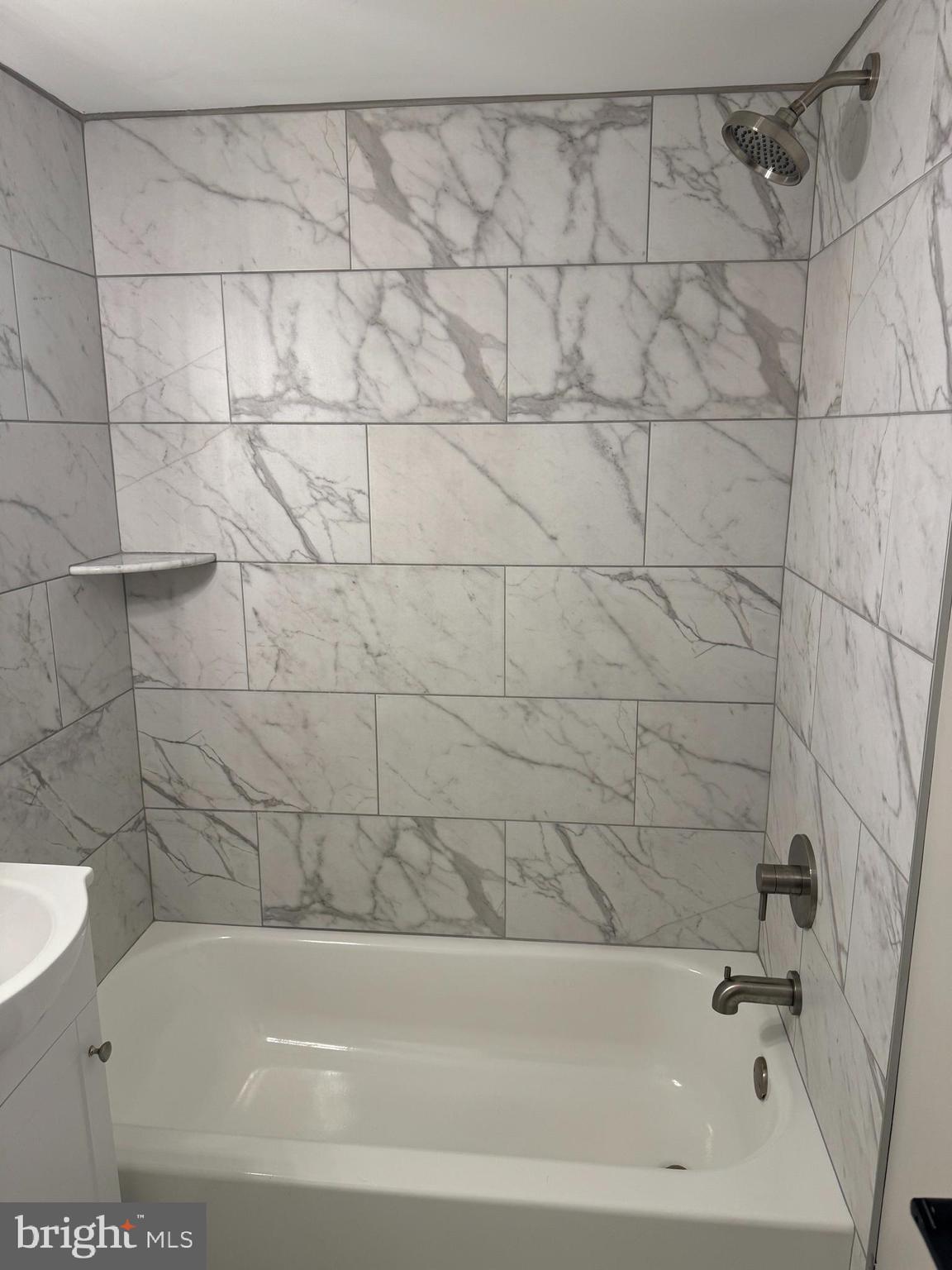 WILLOW GROVE - Residential Lease