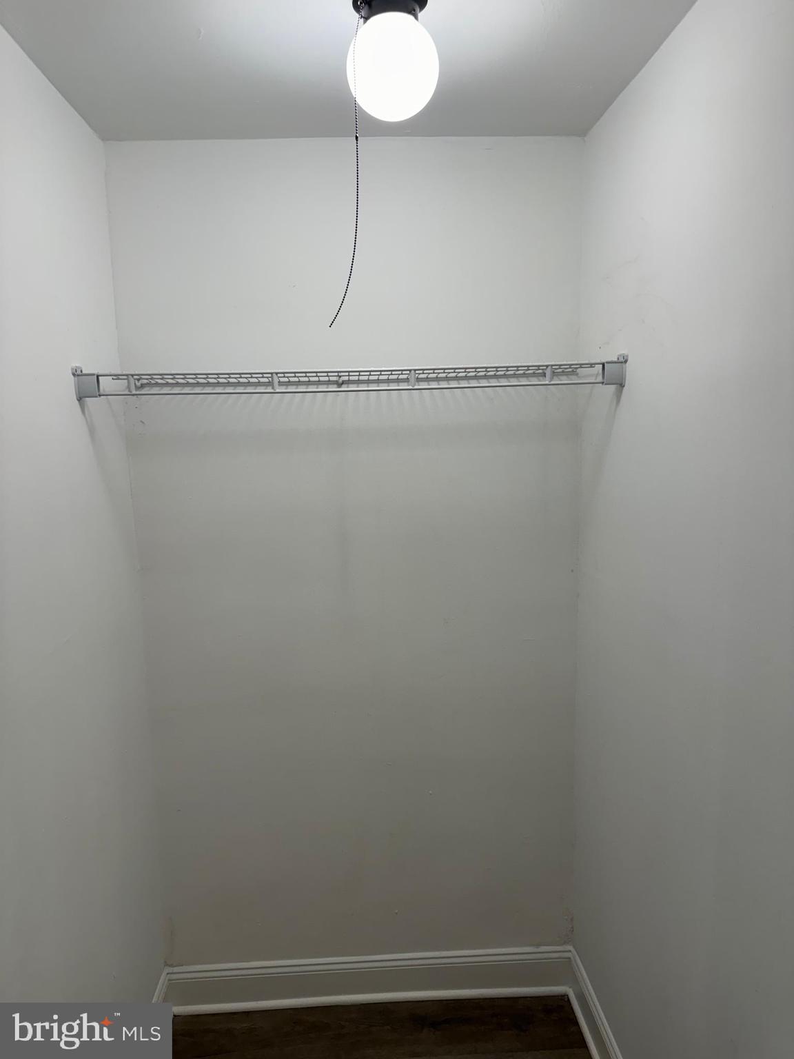 WILLOW GROVE - Residential Lease