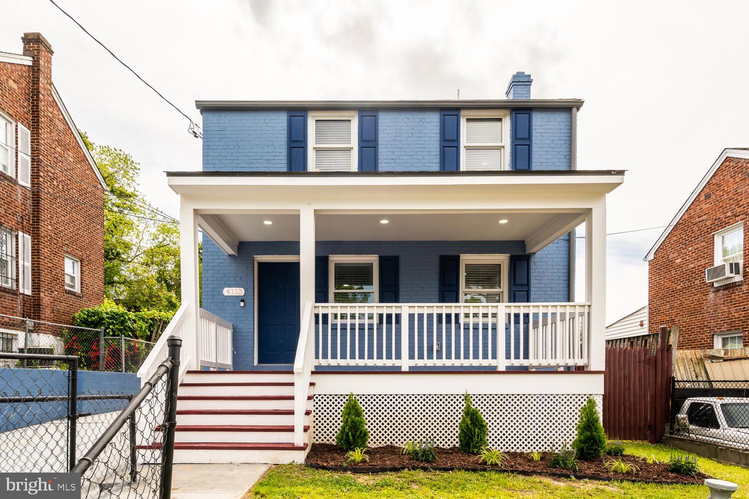 4113 VINE STREET