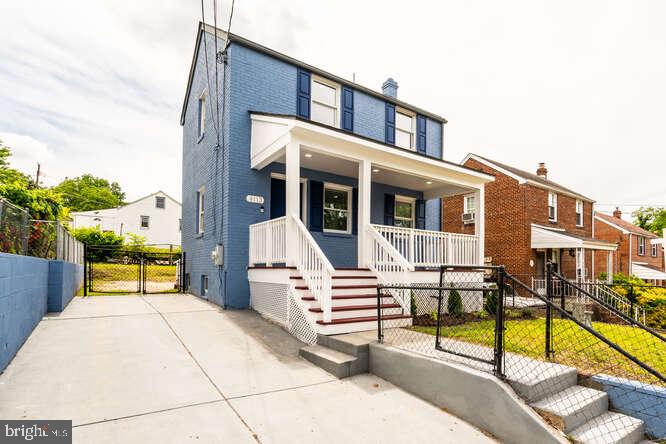 4113 VINE STREET