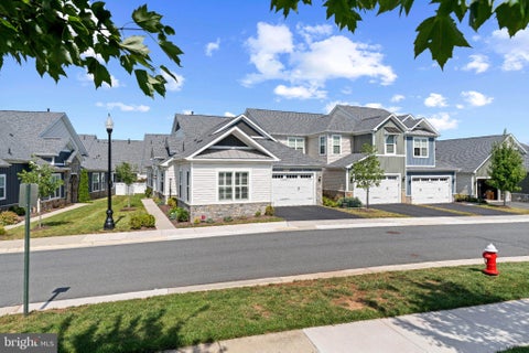 Photo of 23702 September Sun Square, ASHBURN, VA 20148 (MLS # VALO2136036)