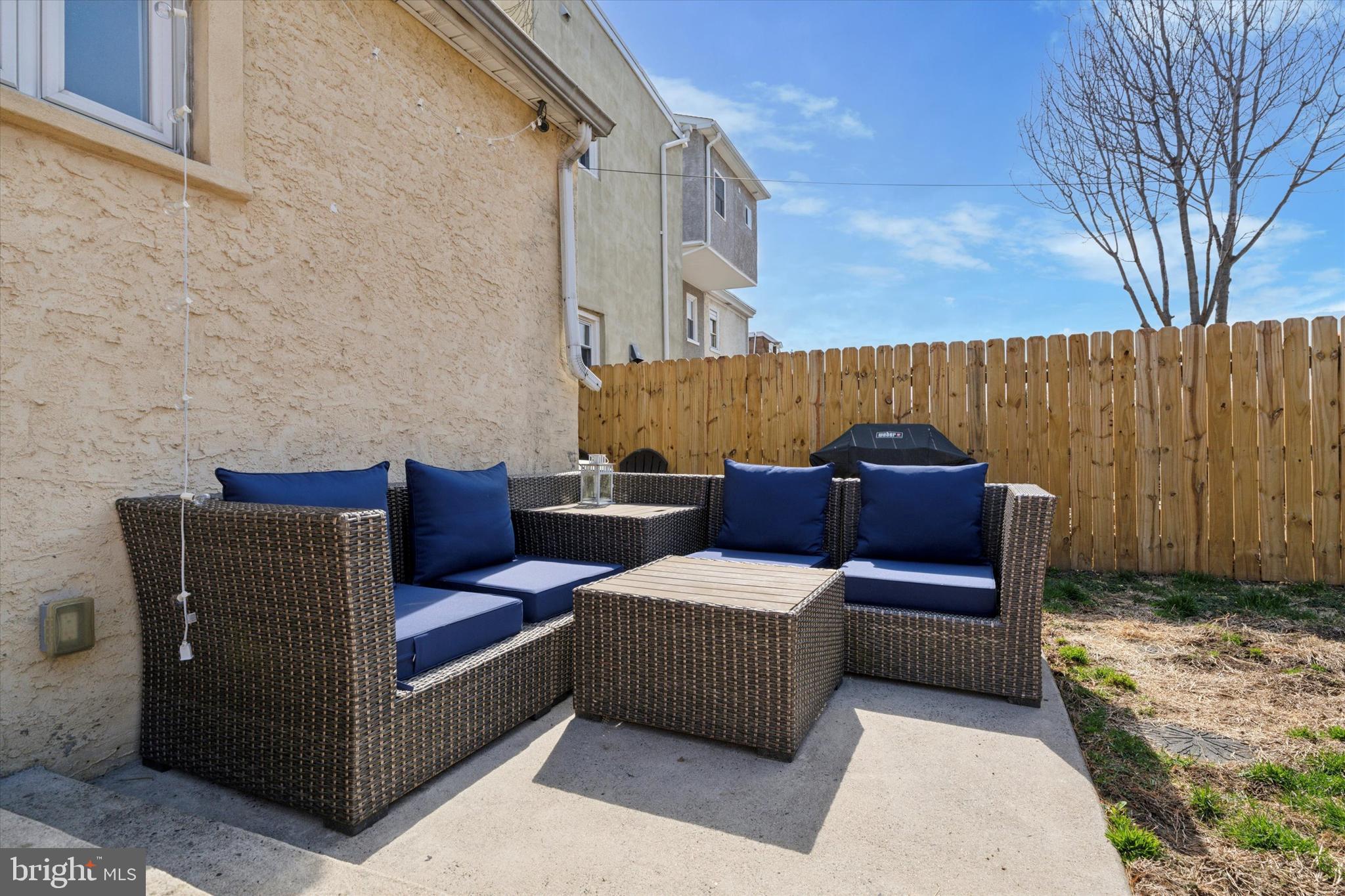 ROXBOROUGH - Residential