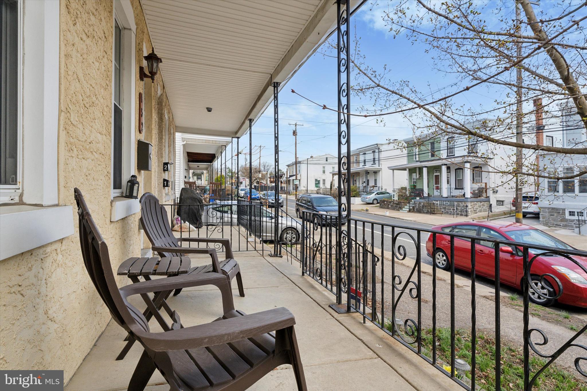 ROXBOROUGH - Residential