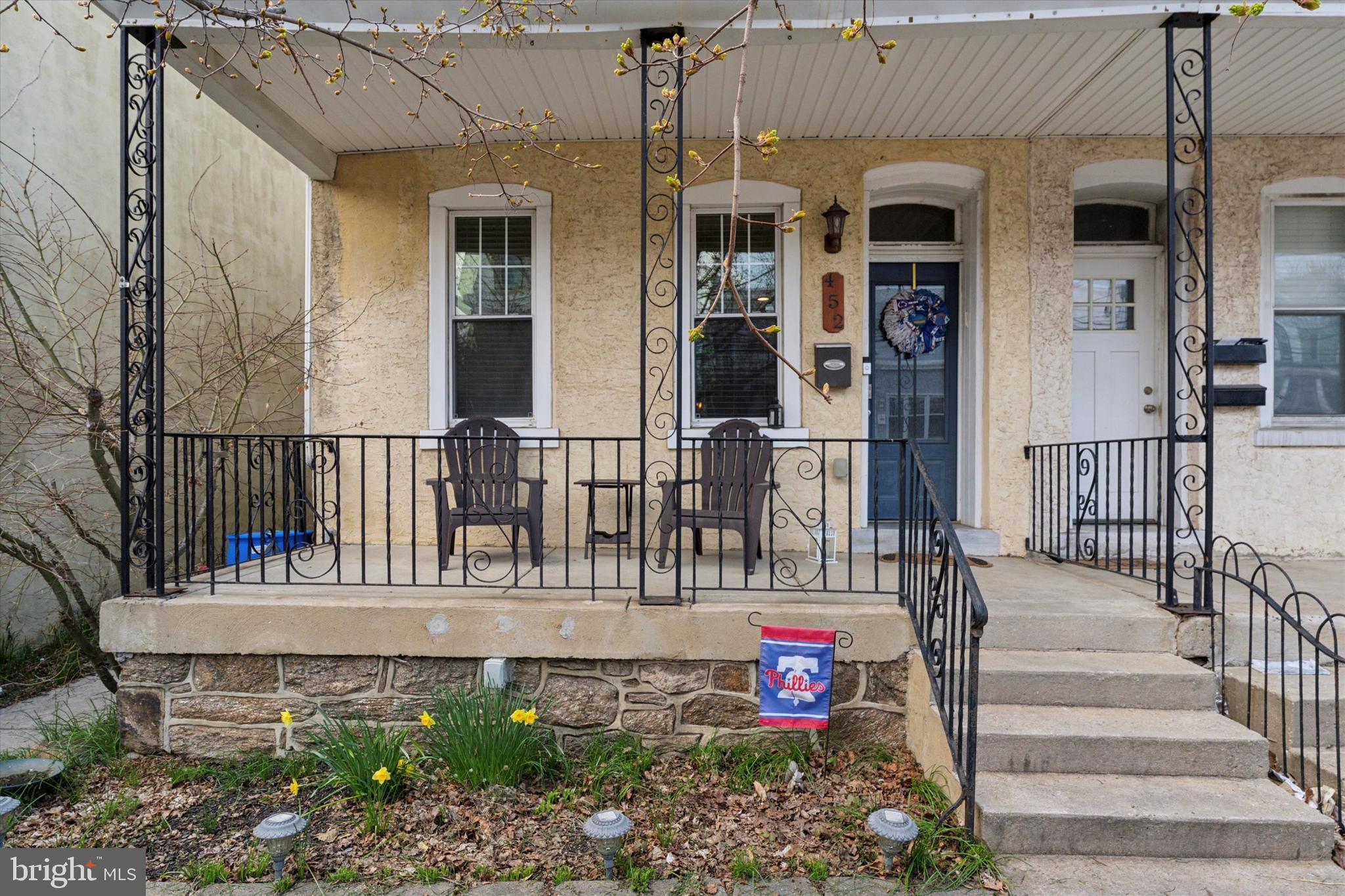 ROXBOROUGH - Residential