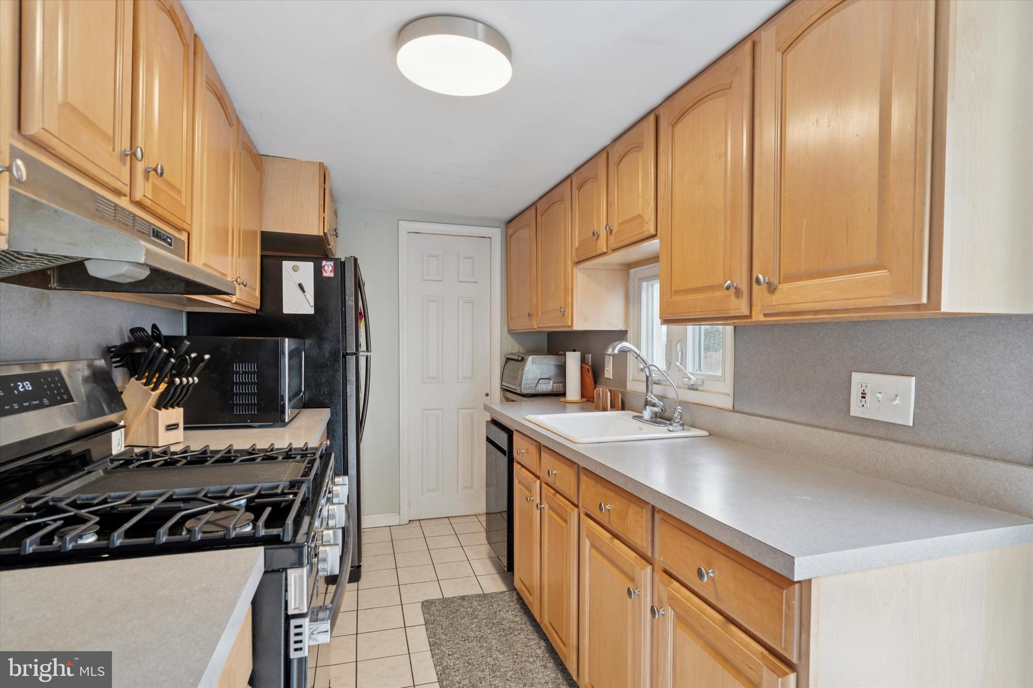 ROXBOROUGH - Residential