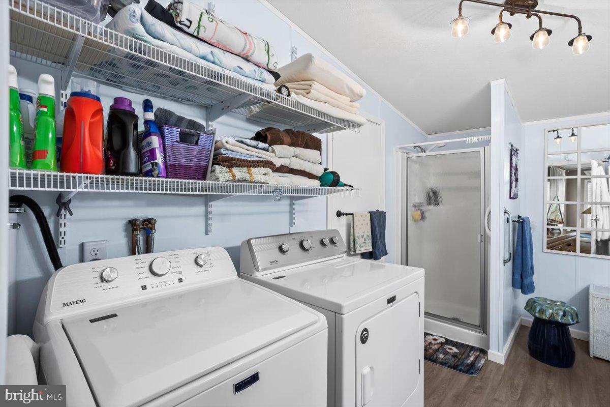 SHADOWSTONE - Residential