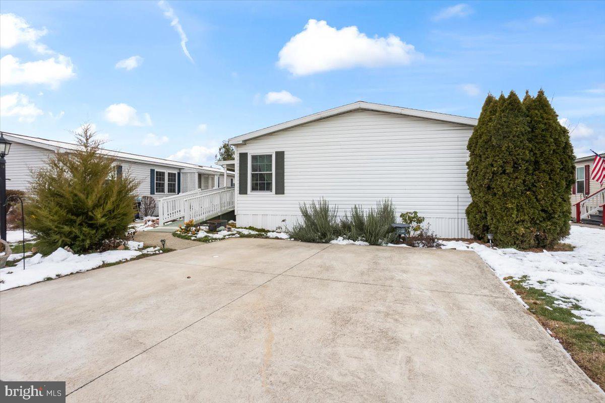 SHADOWSTONE - Residential