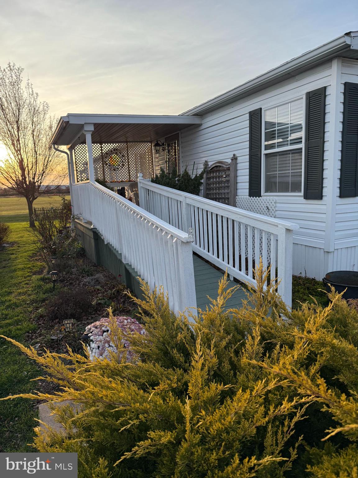 SHADOWSTONE - Residential