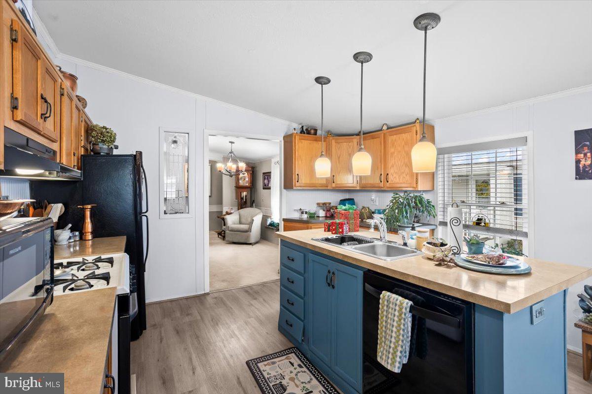 SHADOWSTONE - Residential