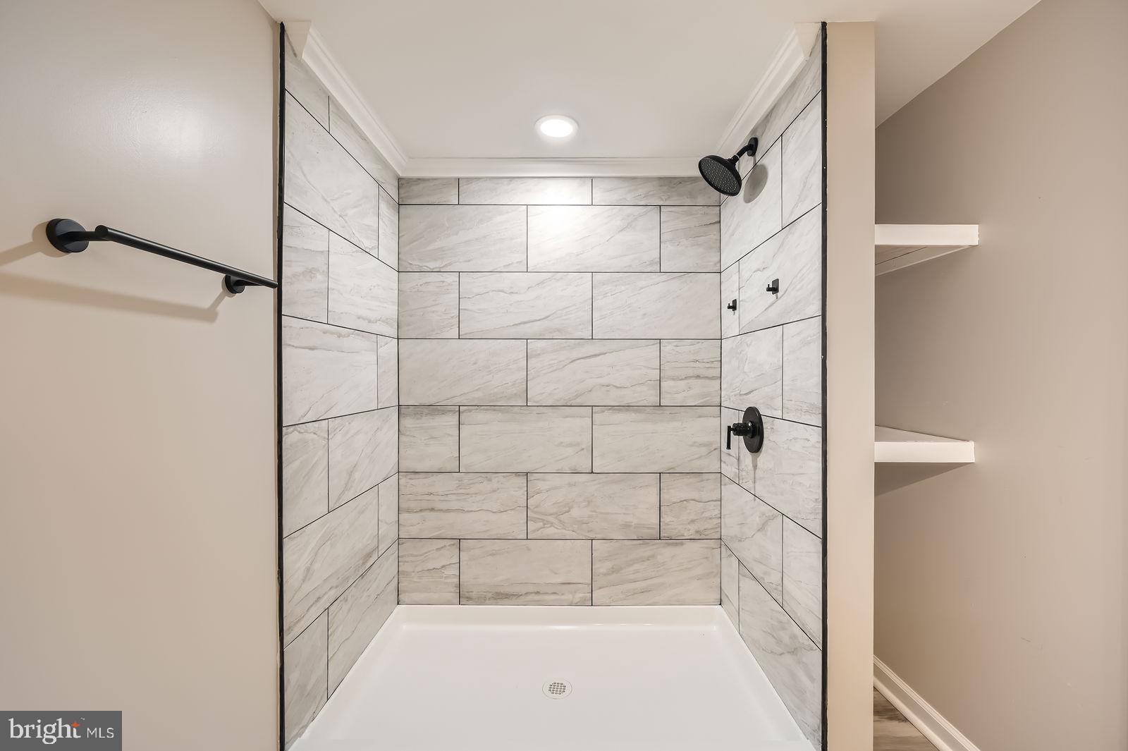 BROOKVIEW - Residential