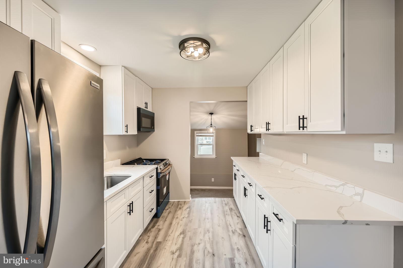 BROOKVIEW - Residential