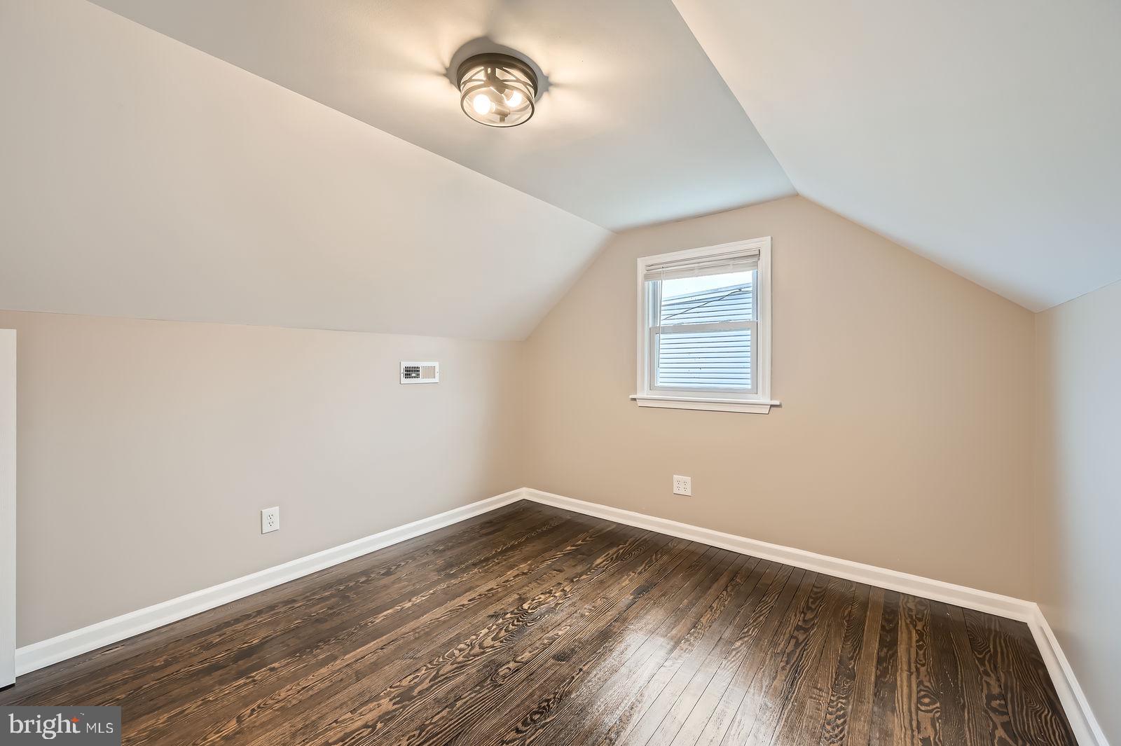 BROOKVIEW - Residential