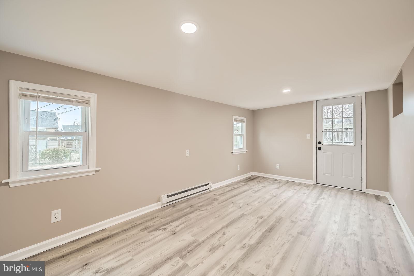 BROOKVIEW - Residential