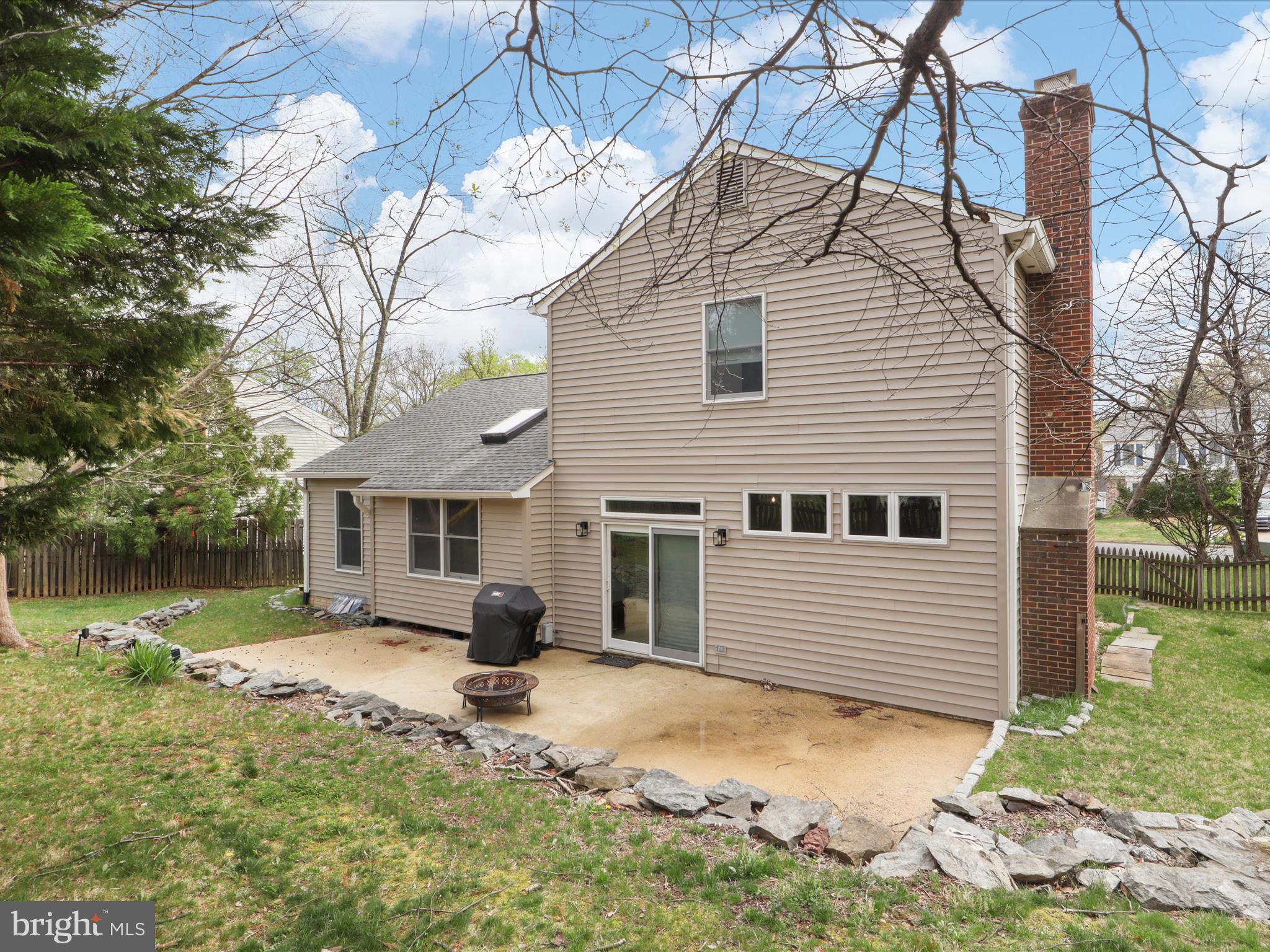 WESTWOOD ESTATES - Residential Lease