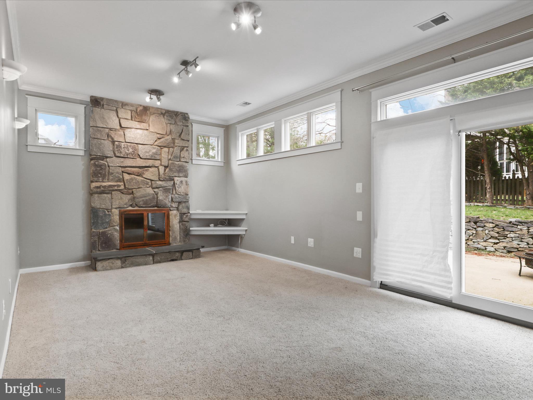 WESTWOOD ESTATES - Residential Lease