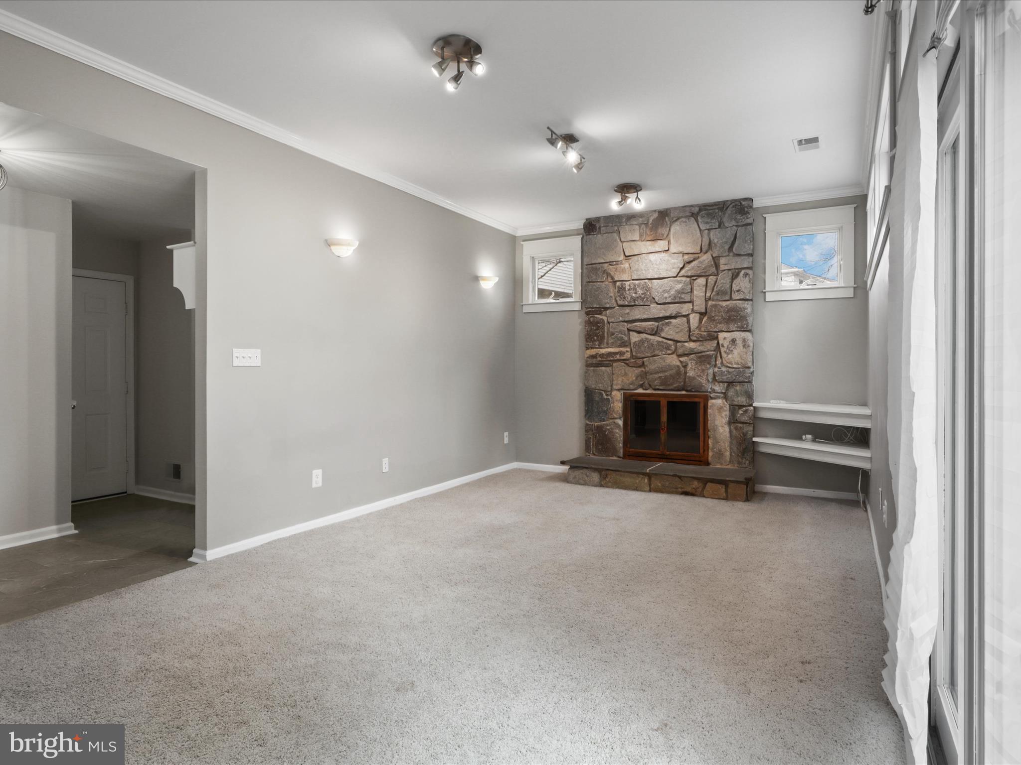 WESTWOOD ESTATES - Residential Lease