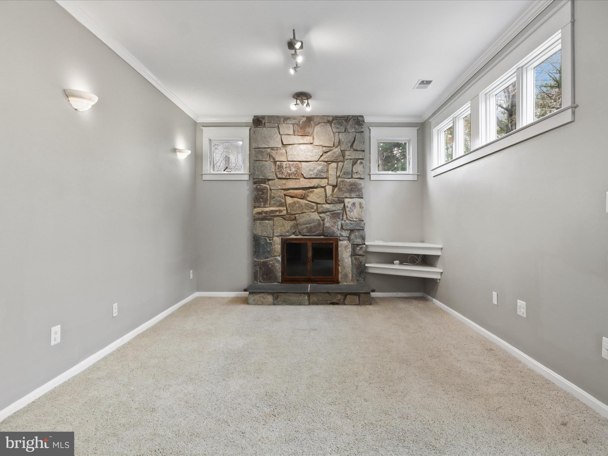 WESTWOOD ESTATES - Residential Lease