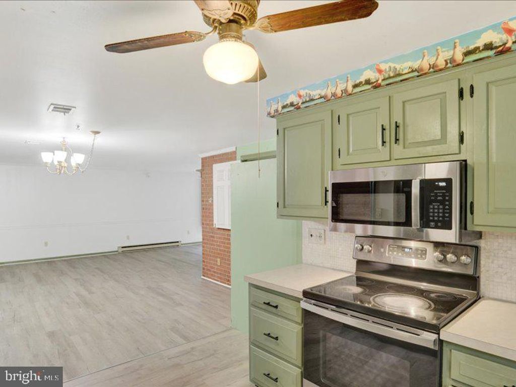 Photo of 2675 Hemlock Drive, COLUMBIA, PA 17512 (MLS # PALA2076408)