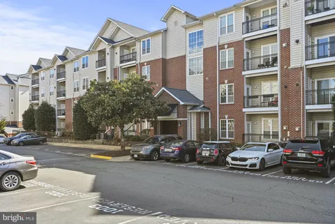 1601 Spring Gate Drive Unit 1305, McLean, VA 22102 - MLS#: VAFX2230324