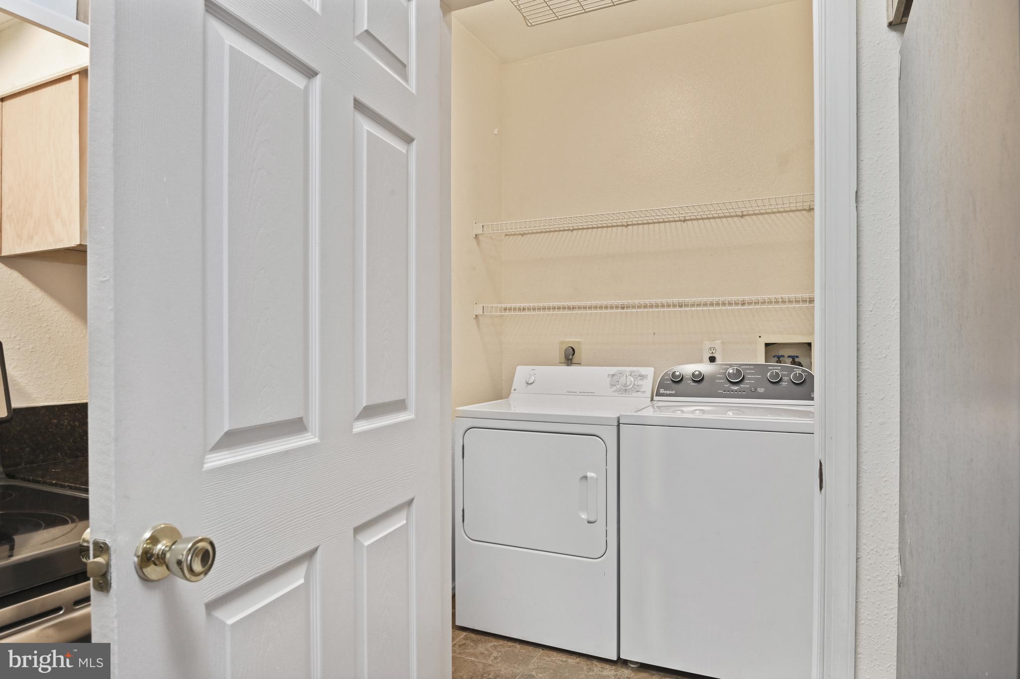 GATES OF MCLEAN - Residential