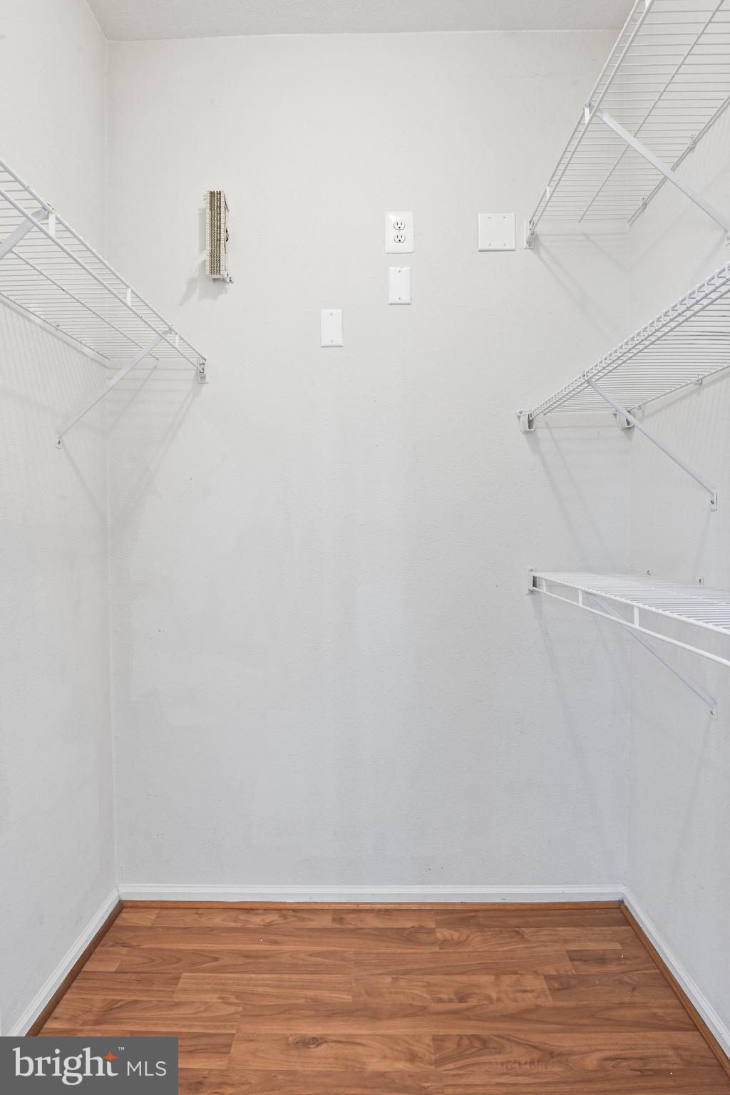 GATES OF MCLEAN - Residential