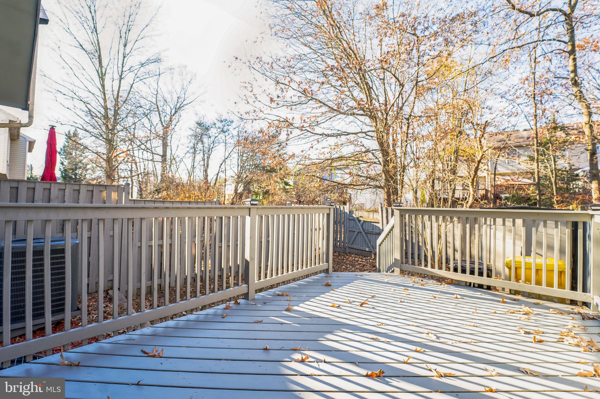 SEVEN OAKS - Residential