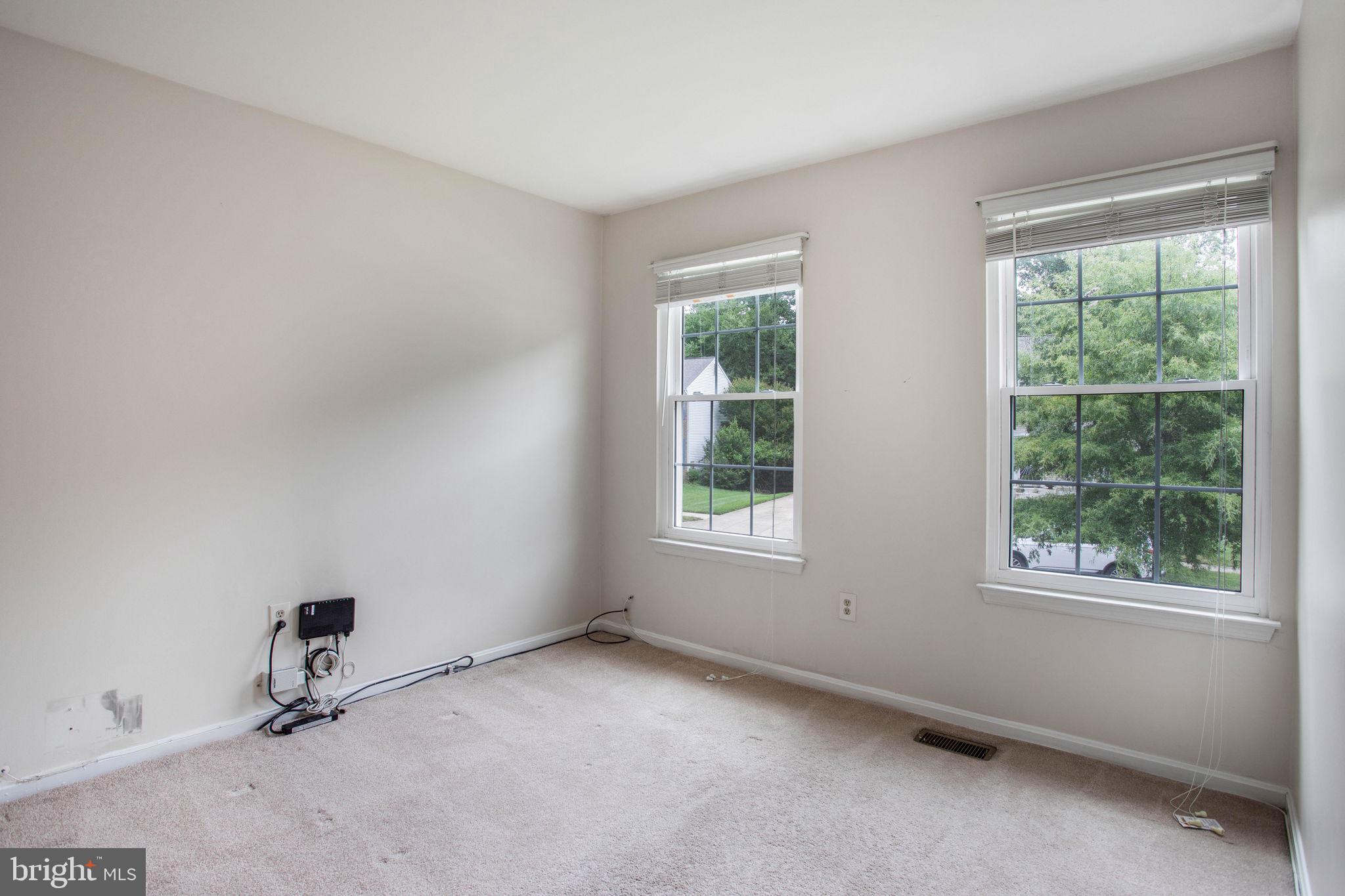 FOX RUN ESTATES - Residential